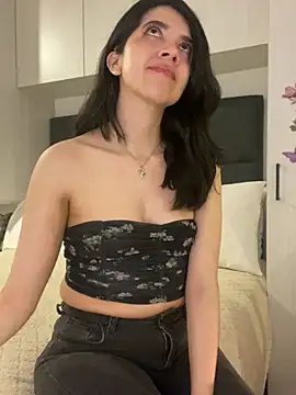 Snapshot of saori_10 chatting on 13, 1, 2025 saori 10 online show from 13, 1, 2025