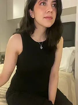 Snapshot of saori_10 chatting on 10, 3, 2025 saori 10 online show from 10, 3, 2025