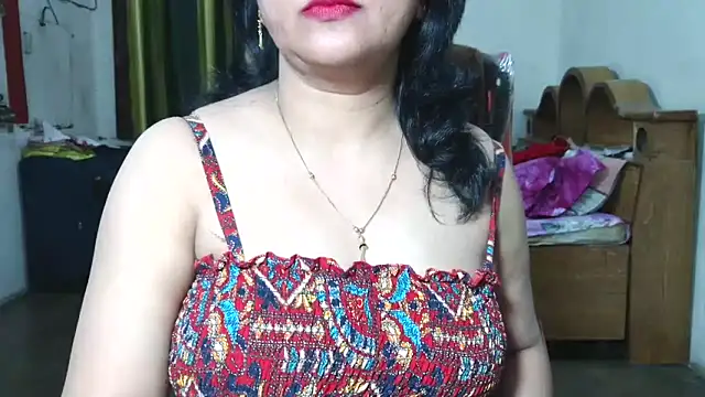 Snapshot of Cute_Mahi22 chatting on 16, 2, 2026 Cute Mahi22 online show from 16, 2, 2026