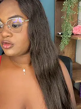 Noa Adams online show from 5, 3, 2026