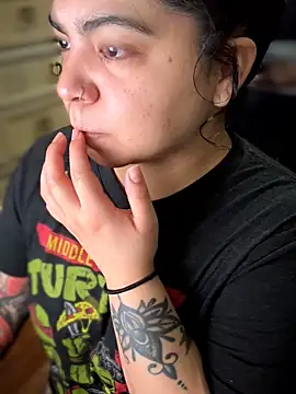 kimmiakiss22 online show from 19, 3, 2026