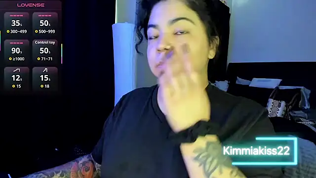 kimmiakiss22 online show from 9, 9, 2025