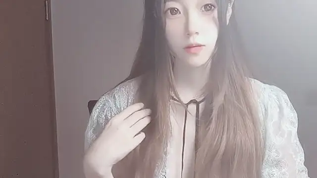 Snapshot of VaerySaenz chatting on 6, 10, 2025 VaerySaenz online show from 6, 10, 2025