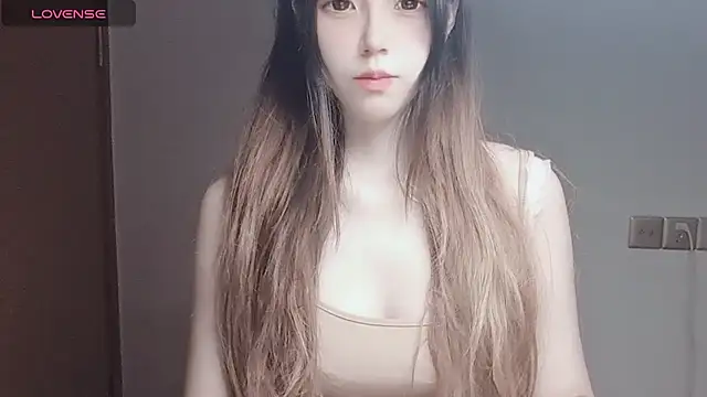 Snapshot of VaerySaenz chatting on 14, 11, 2025 VaerySaenz online show from 14, 11, 2025