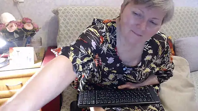 Snapshot of zarinafonliberman chatting on 3, 6, 2026 zarinafonliberman online show from 3, 6, 2026