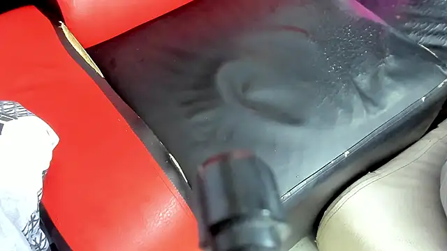 hot-threesome online show from 20, 9, 2025