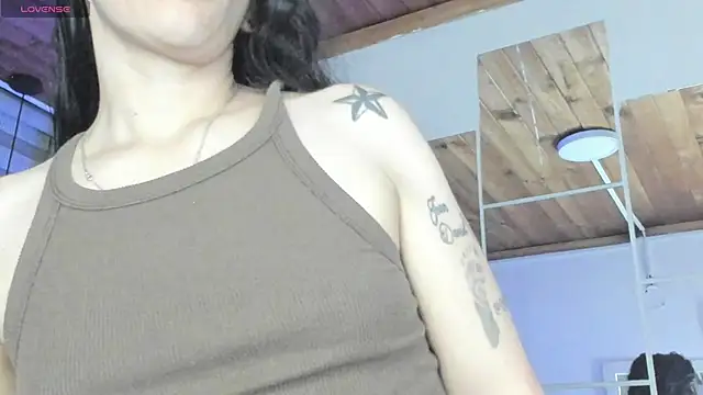 natasha logan  online show from 10, 10, 2025