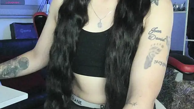 natasha logan  online show from 18, 10, 2025