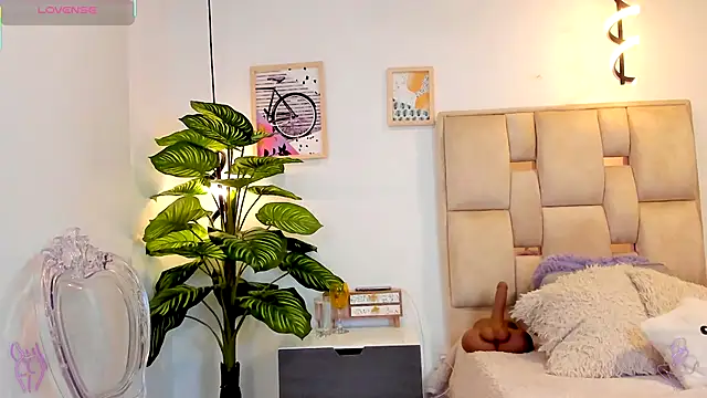 Rachel  Lang online show from 20, 11, 2025