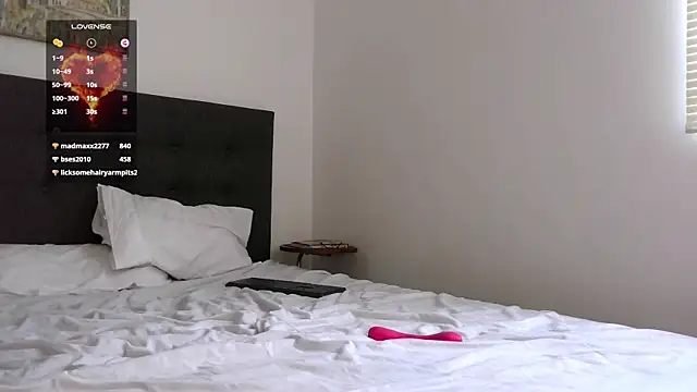 mini kunis online show from 27, 2, 2025