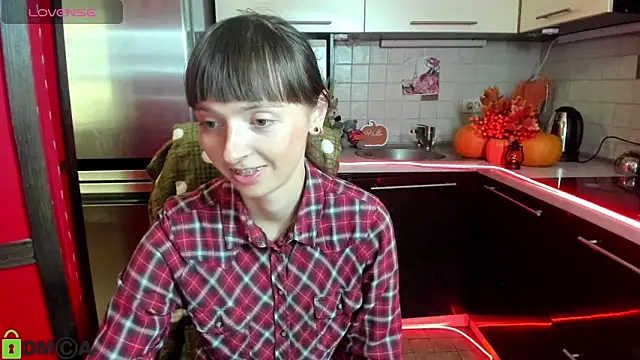 TayanaJons online show from 8, 10, 2025