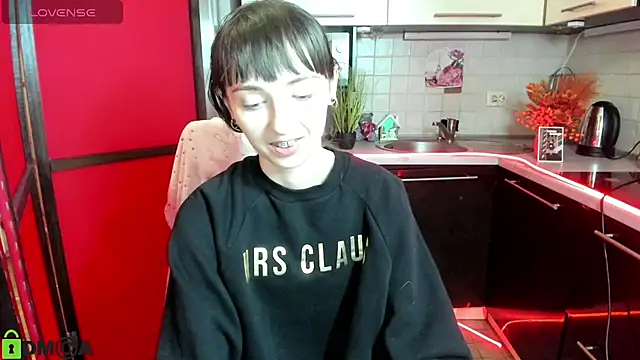 TayanaJons online show from 5, 12, 2025