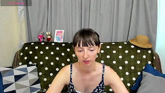 TayanaJons online show from 17, 7, 2026