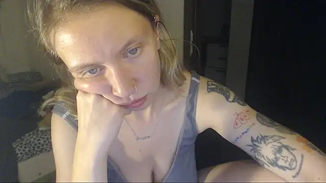 amanda kiss kiss online show from 14, 9, 2025