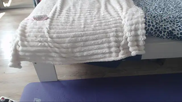 amanda kiss kiss online show from 30, 6, 2026