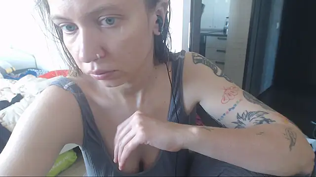 amanda kiss kiss online show from 1, 10, 2025