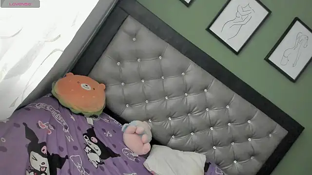 EbonySkin online show from 18, 9, 2025