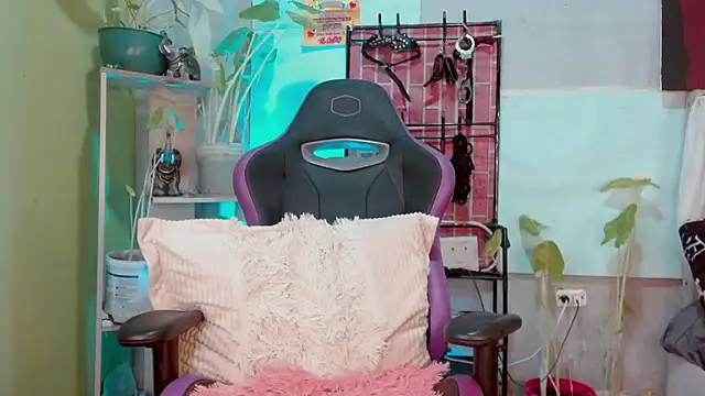 IM MAYA online show from 16, 11, 2025