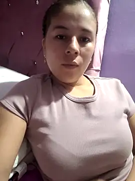 Snapshot of selena_gomez2 chatting on 20, 9, 2025 selena gomez2 online show from 20, 9, 2025