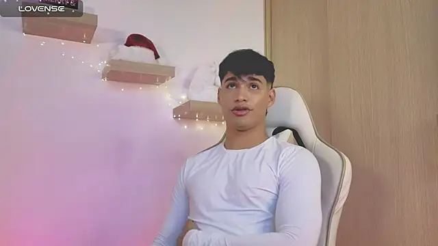 Jimmy Leeh  online show from 23, 12, 2024