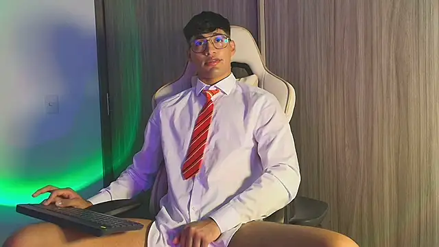 Jimmy Leeh  online show from 27, 10, 2025