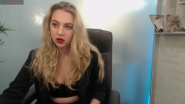 AvaBlue  online show from 1, 3, 2025