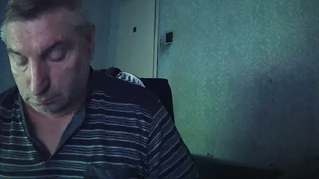 Snapshot of GYurmoka70 chatting on 16, 11, 2025 GYurmoka70 online show from 16, 11, 2025