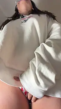 crystal bunny7 online show from 19, 4, 2026