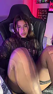 crystal bunny7 online show from 30, 3, 2026