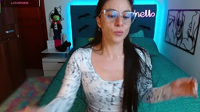 antonella sweet33 online show from 24, 10, 2025