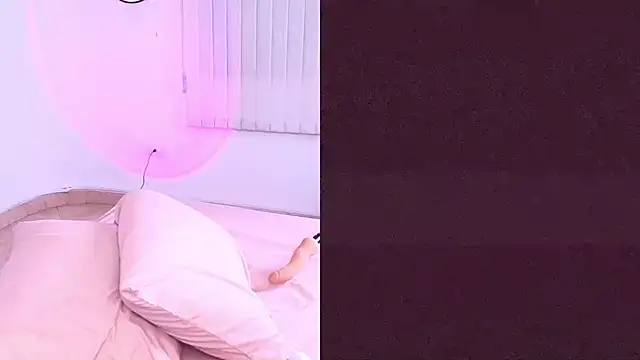 Little Siena online show from 15, 1, 2026