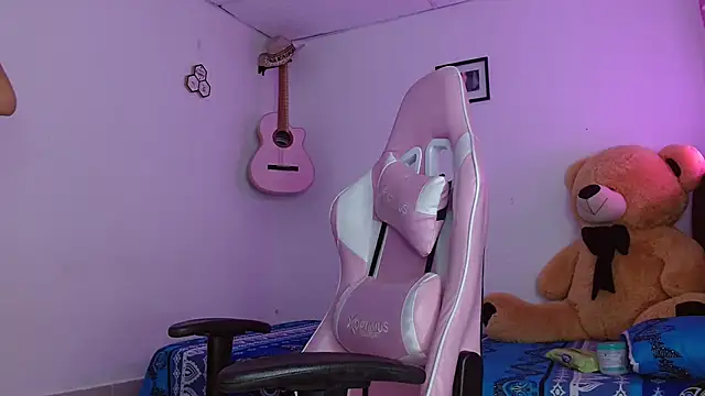 Dakota bumm online show from 23, 11, 2025