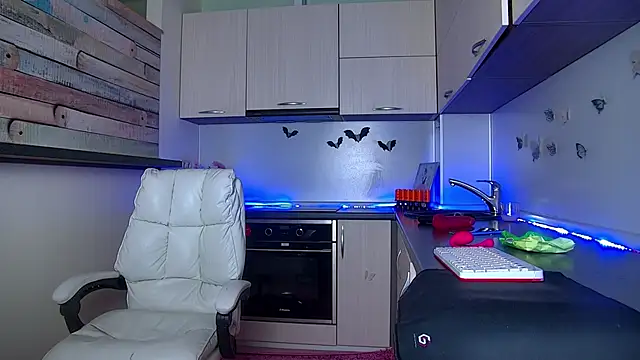 Skinny Nally online show from 27, 11, 2025