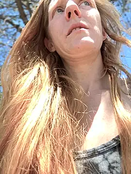 Snapshot of GoldenFlameGoddess chatting on 23, 6, 2026 GoldenFlameGoddess online show from 23, 6, 2026