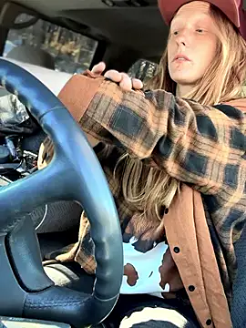 Snapshot of GoldenFlameGoddess chatting on 18, 1, 2026 GoldenFlameGoddess online show from 18, 1, 2026