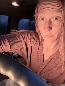 GoldenFlameGoddess online show from 16, 12, 2025