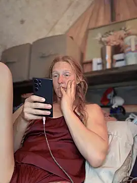 GoldenFlameGoddess online show from 28, 9, 2025