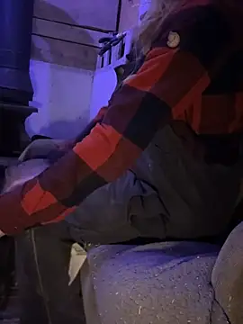 Snapshot of GoldenFlameGoddess chatting on 1, 3, 2026 GoldenFlameGoddess online show from 1, 3, 2026