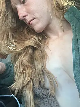 Snapshot of GoldenFlameGoddess chatting on 15, 2, 2026 GoldenFlameGoddess online show from 15, 2, 2026