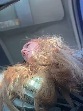 GoldenFlameGoddess online show from 19, 4, 2026