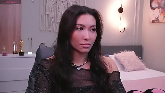 Molly Jons online show from 19, 9, 2025