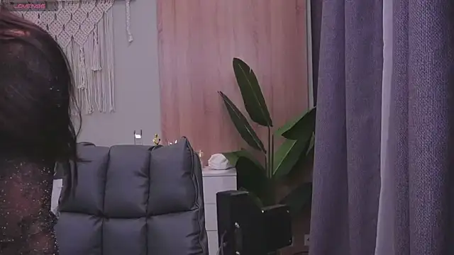 Molly Jons online show from 11, 9, 2025