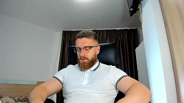 Snapshot of Findom_guy chatting on 3, 6, 2026 Findom guy online show from 3, 6, 2026