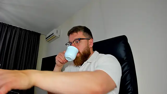 Findom guy online show from 11, 5, 2026