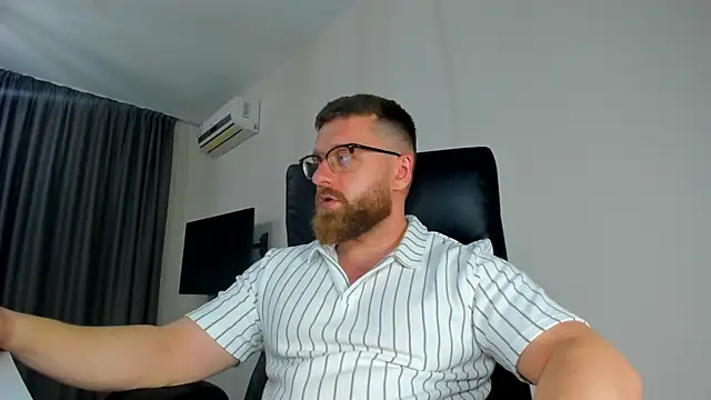 Findom guy online show from 30, 4, 2026