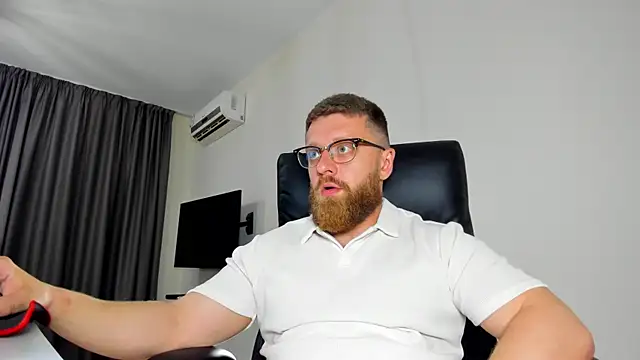 Findom guy online show from 22, 5, 2026