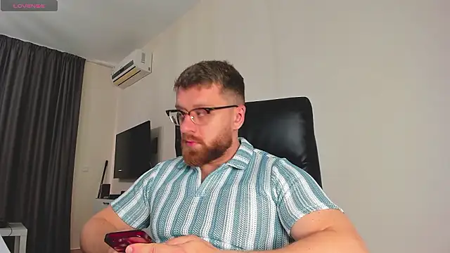 Findom guy online show from 10, 3, 2026