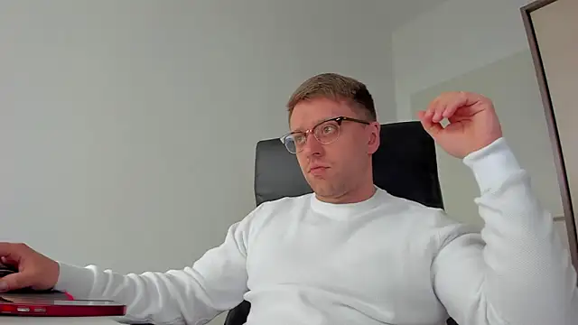 Findom guy online show from 18, 3, 2025