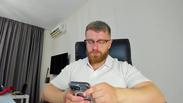 Findom guy online show from 3, 4, 2026