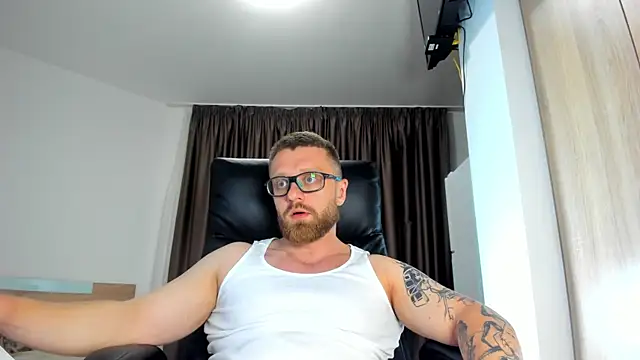 Snapshot of Findom_guy chatting on 26, 6, 2026 Findom guy online show from 26, 6, 2026